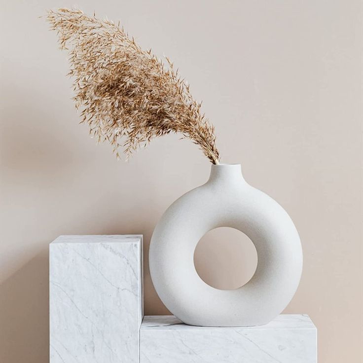 Yubi Sora Donut Vase