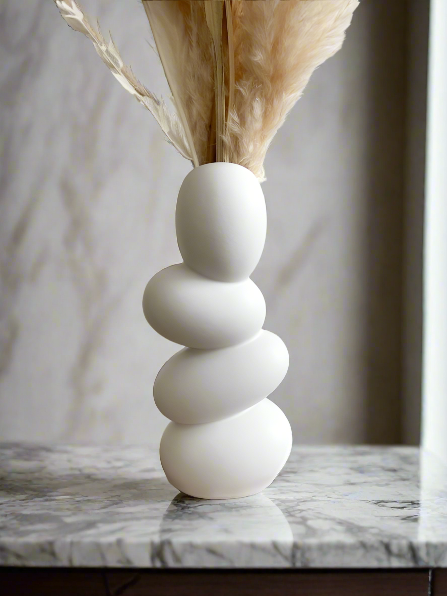Yubi Sora Spiral-Shaped Vase