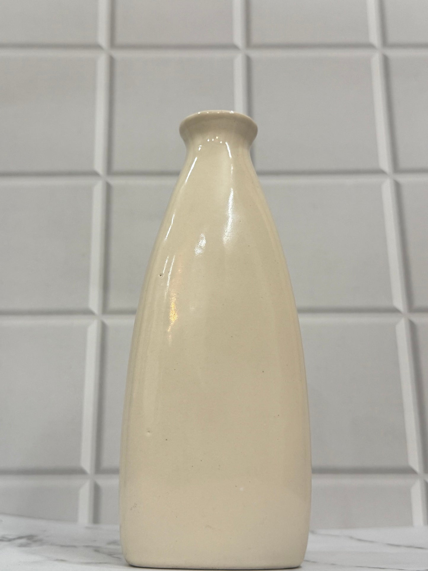 Yubi Sora Bottle Shaped Flower Vase.