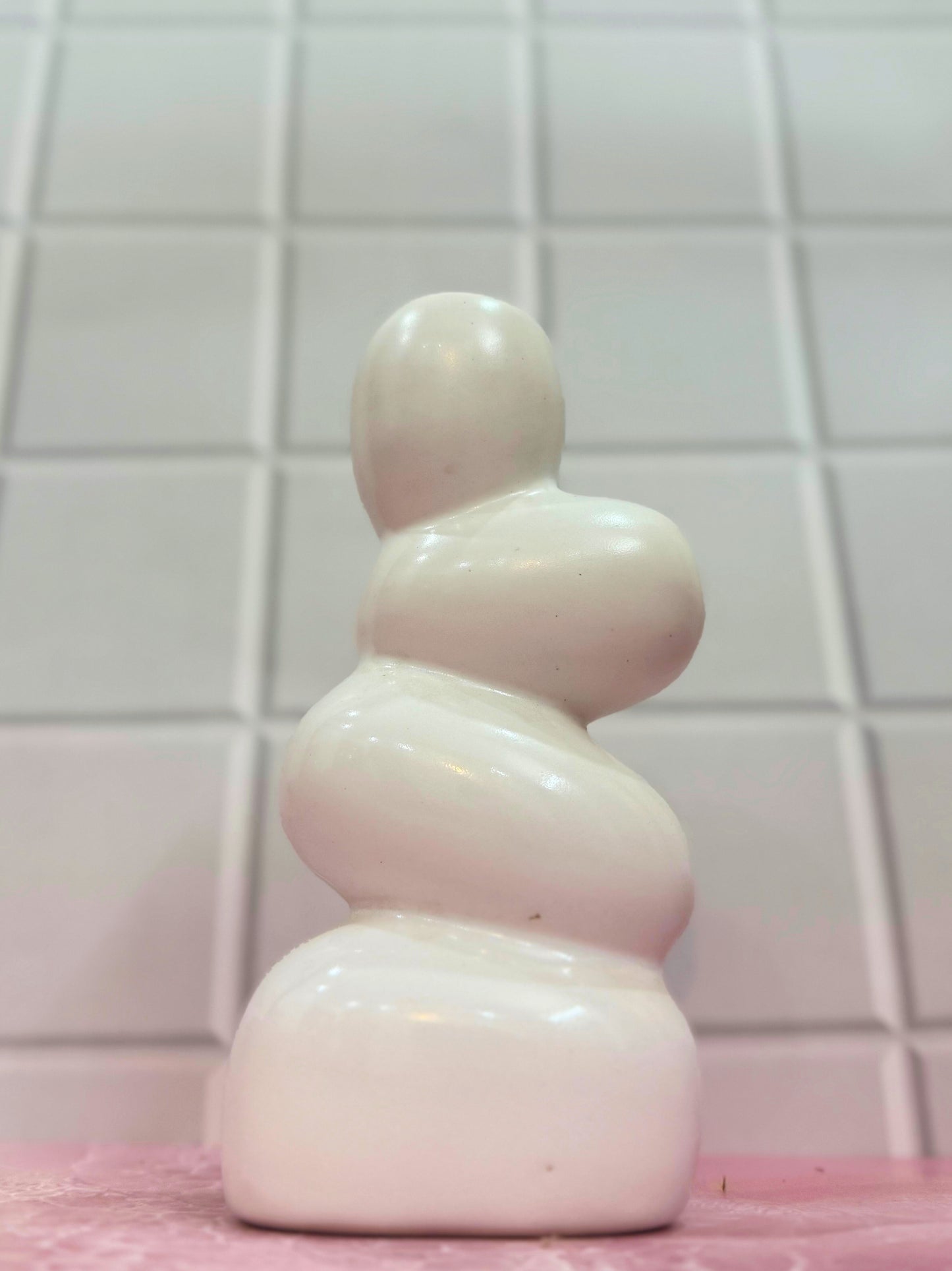 Yubi Sora Spiral-Shaped Vase