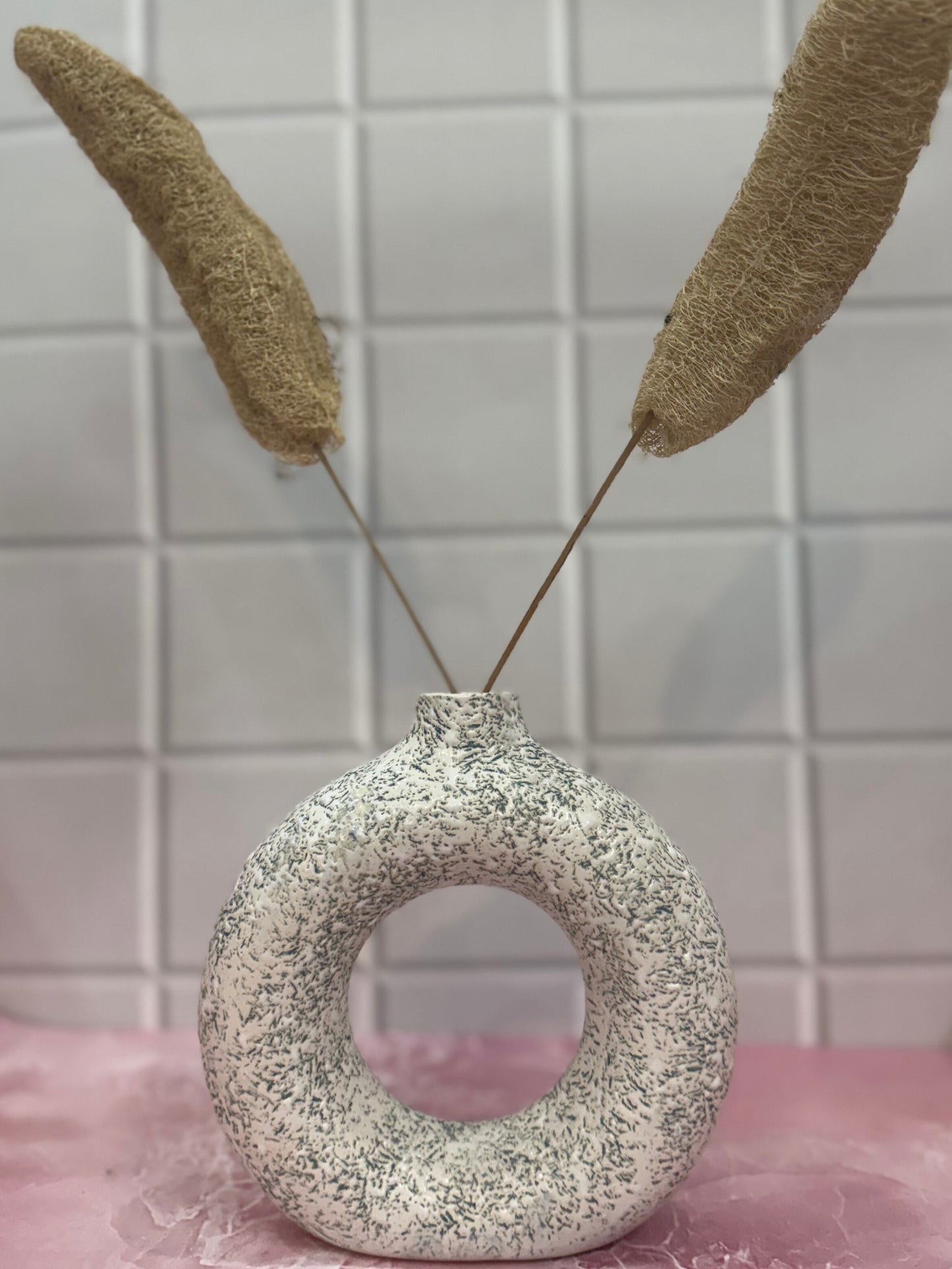 Yubi Sora Ceramic Donut Vase