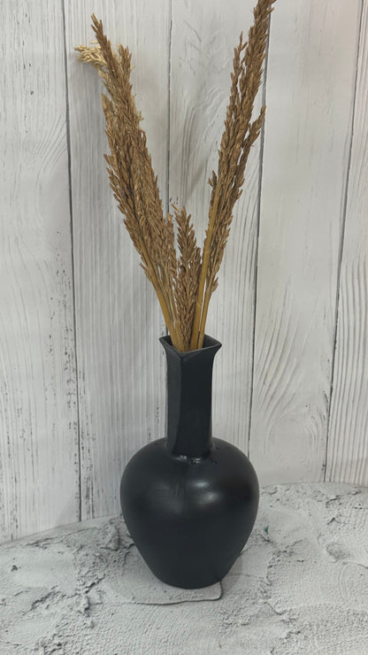 Yubi Sora Black Pot Shaped Vase Matte Finish