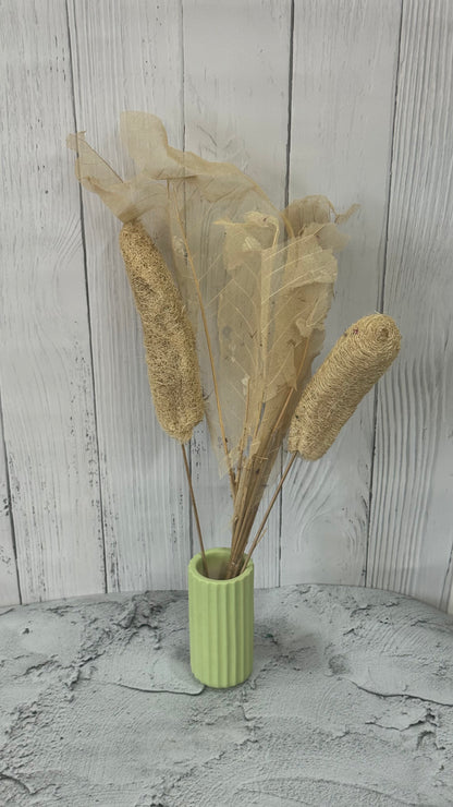 Yubi Sora green Can shaped Vase