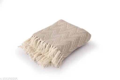 Handcrafted Beige Zig-Zag pattern Throw Blanket