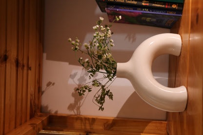 Yubi Sora Half Donut Ceramic Vase White