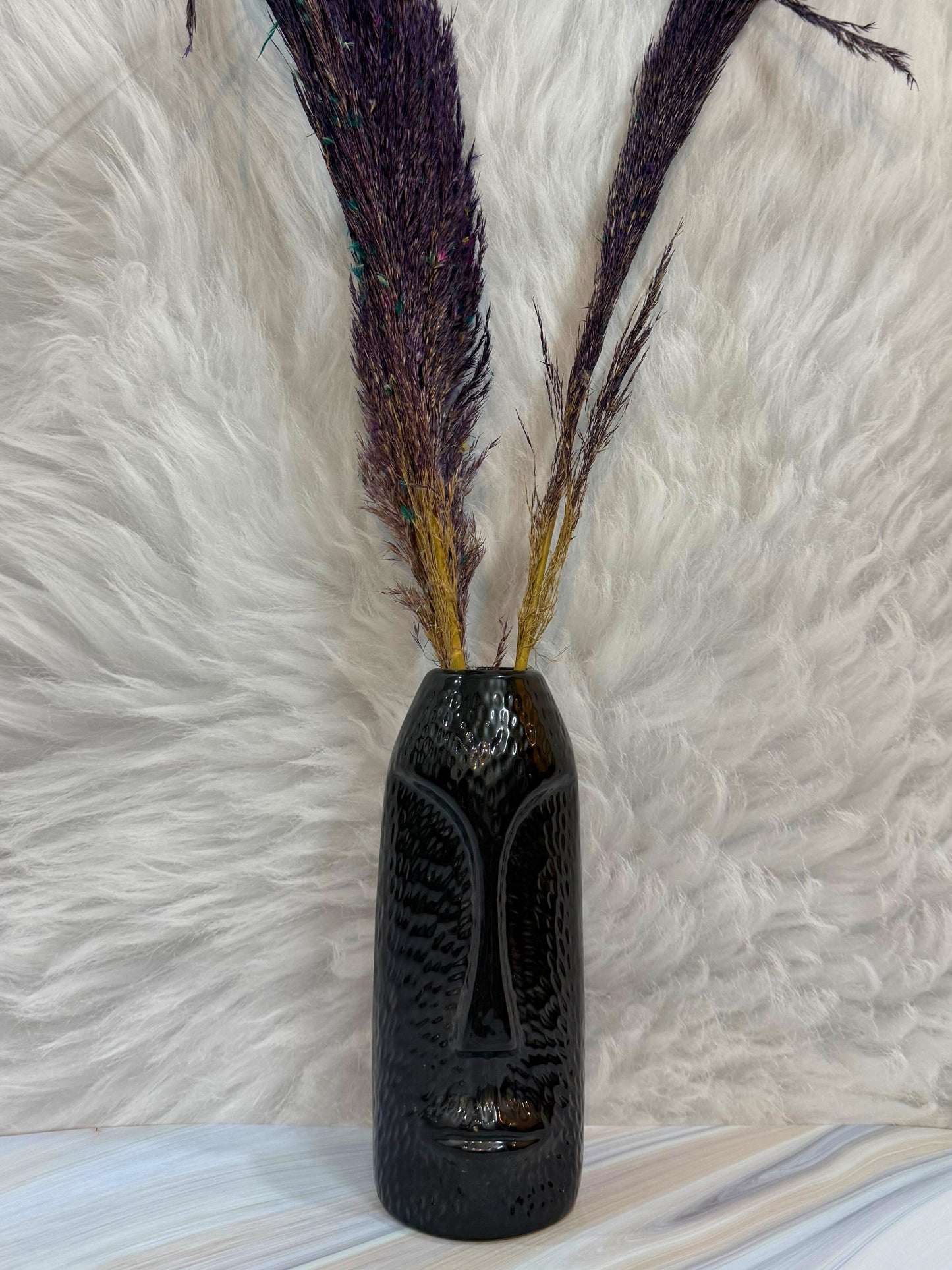 Yubi Sora Black Face Shaped Vase