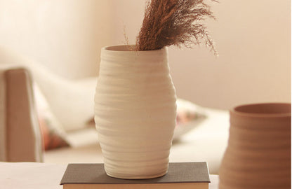 Modern Ginger Vase by Yubi Sora