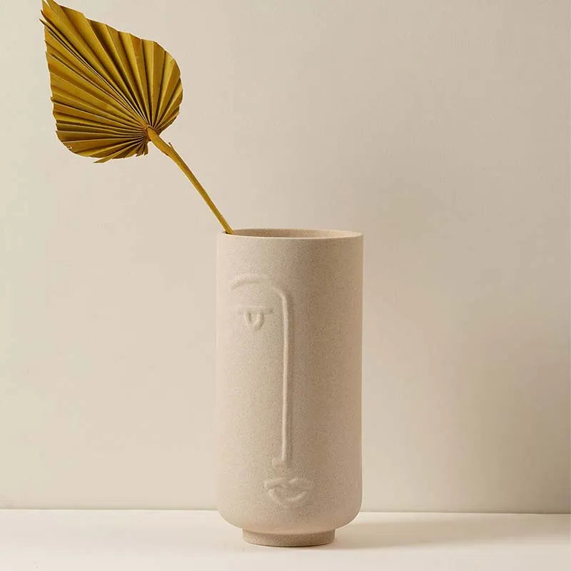 Yubi Sora One eyed Face Vase