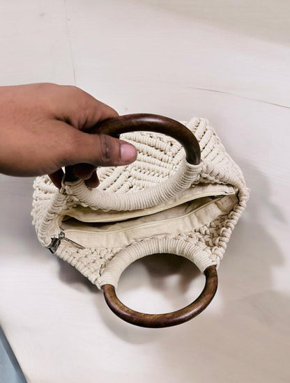 Macrame Bag White With Wooden Handle