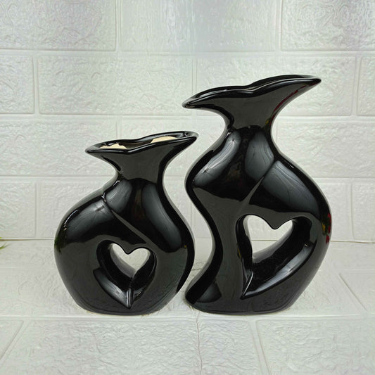 Yubi Sora Black Heart Vase Set
