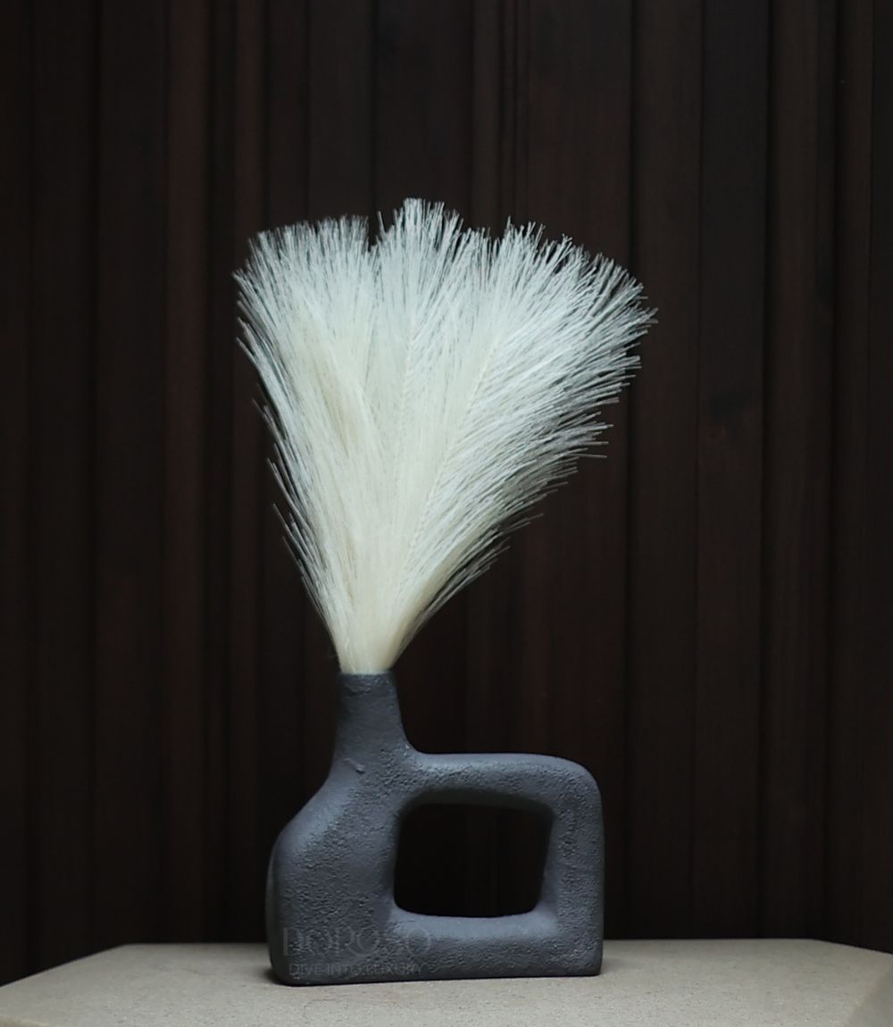 Yubi Sora Black Iron Press Vase