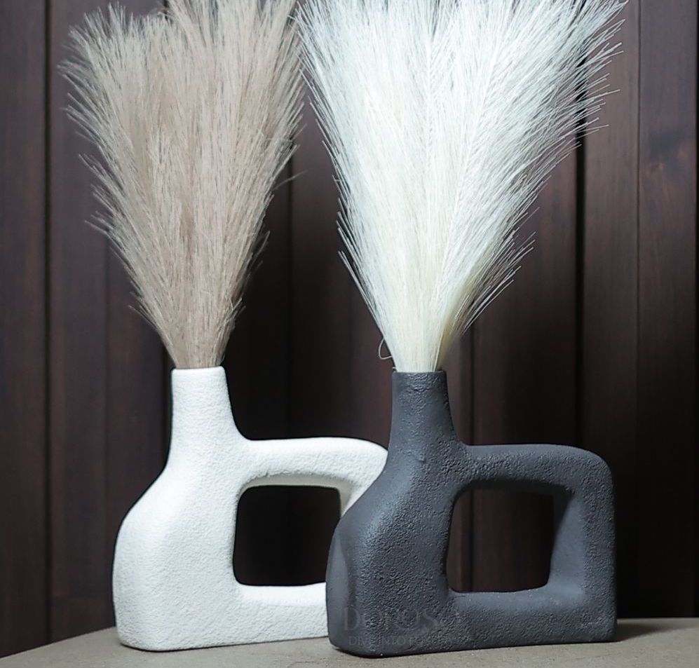 Yubi Sora Black Iron Press Vase