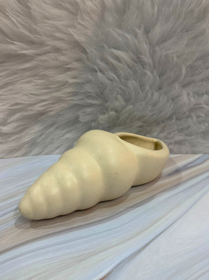 Yubi Sora Conch Shell Wall Hanging Decor