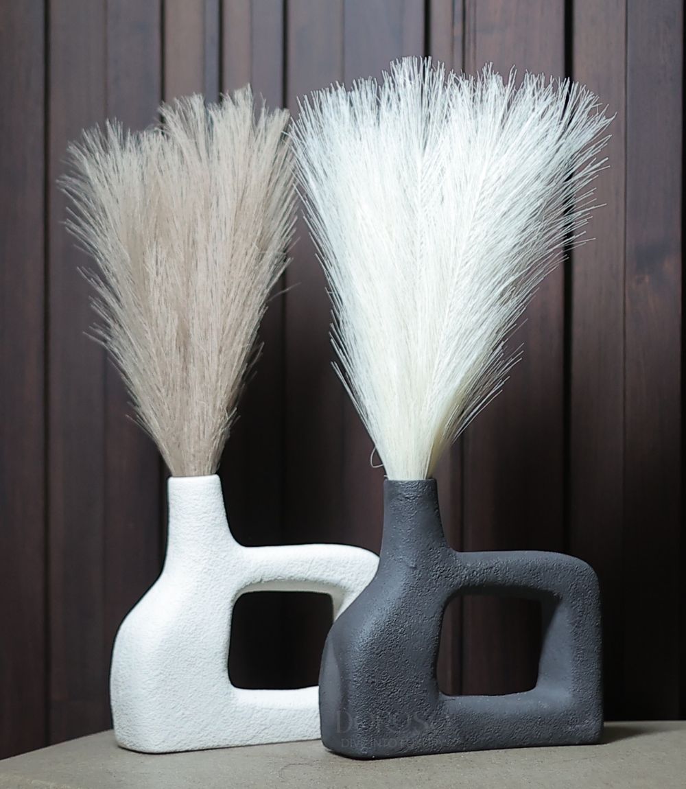 Yubi Sora Black Iron Press Vase