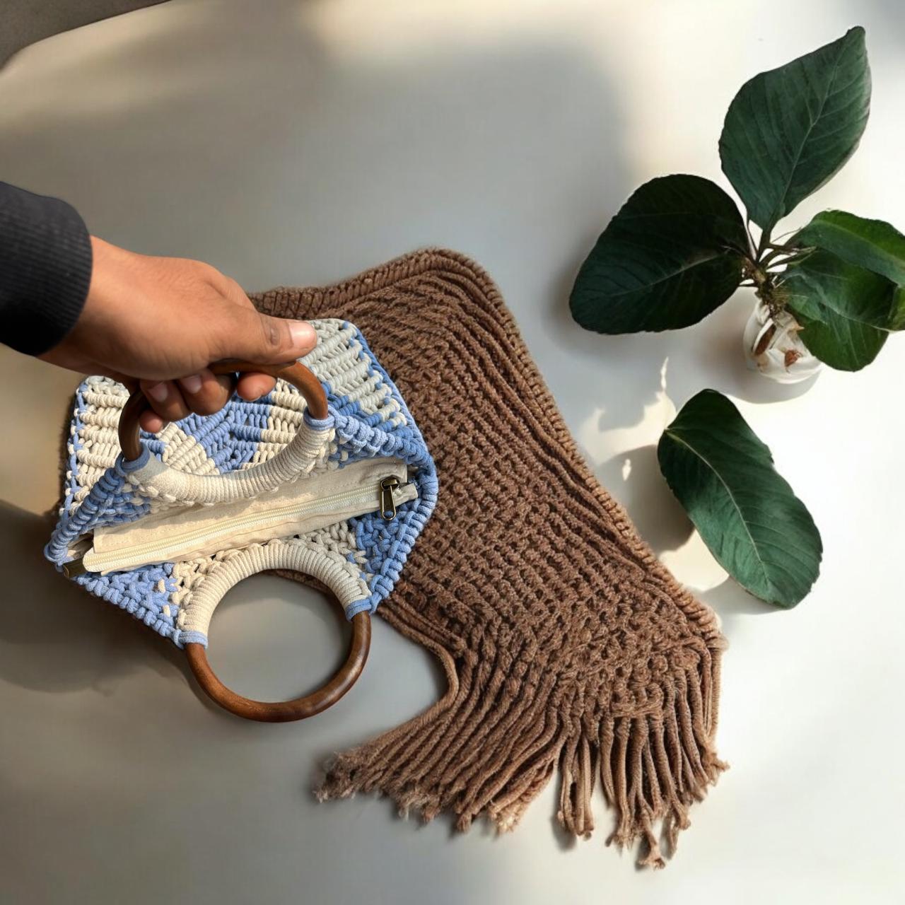 Macrame Bag White Sky Blue With Wooden Handle