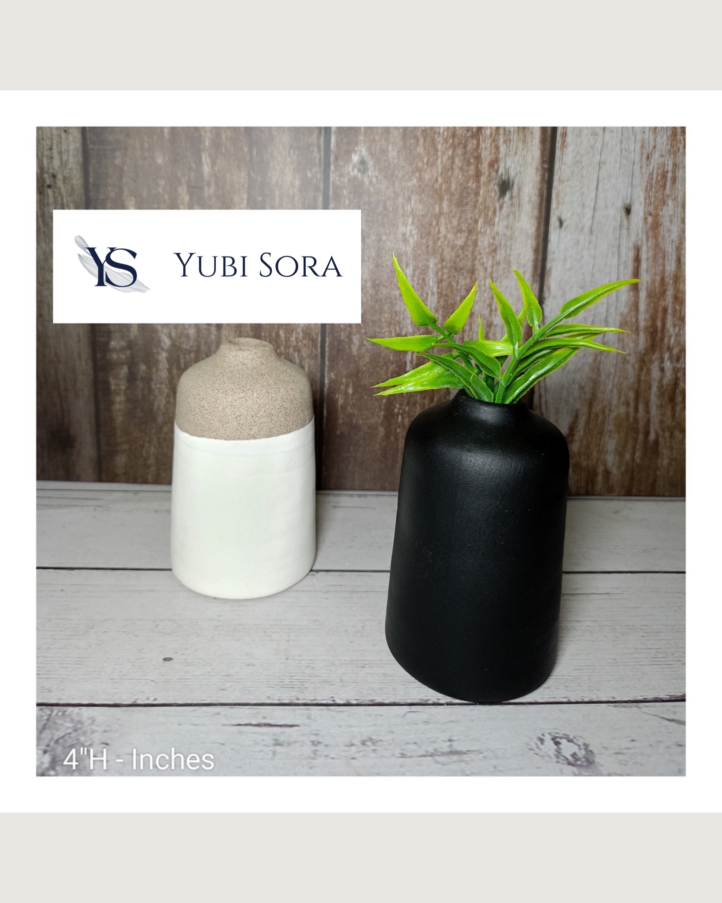Yubi Sora bottle Vase Set of 2